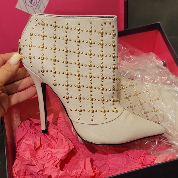 London Trash Heeled Studded Boots Booties Size 8 - Picture 2 of 9